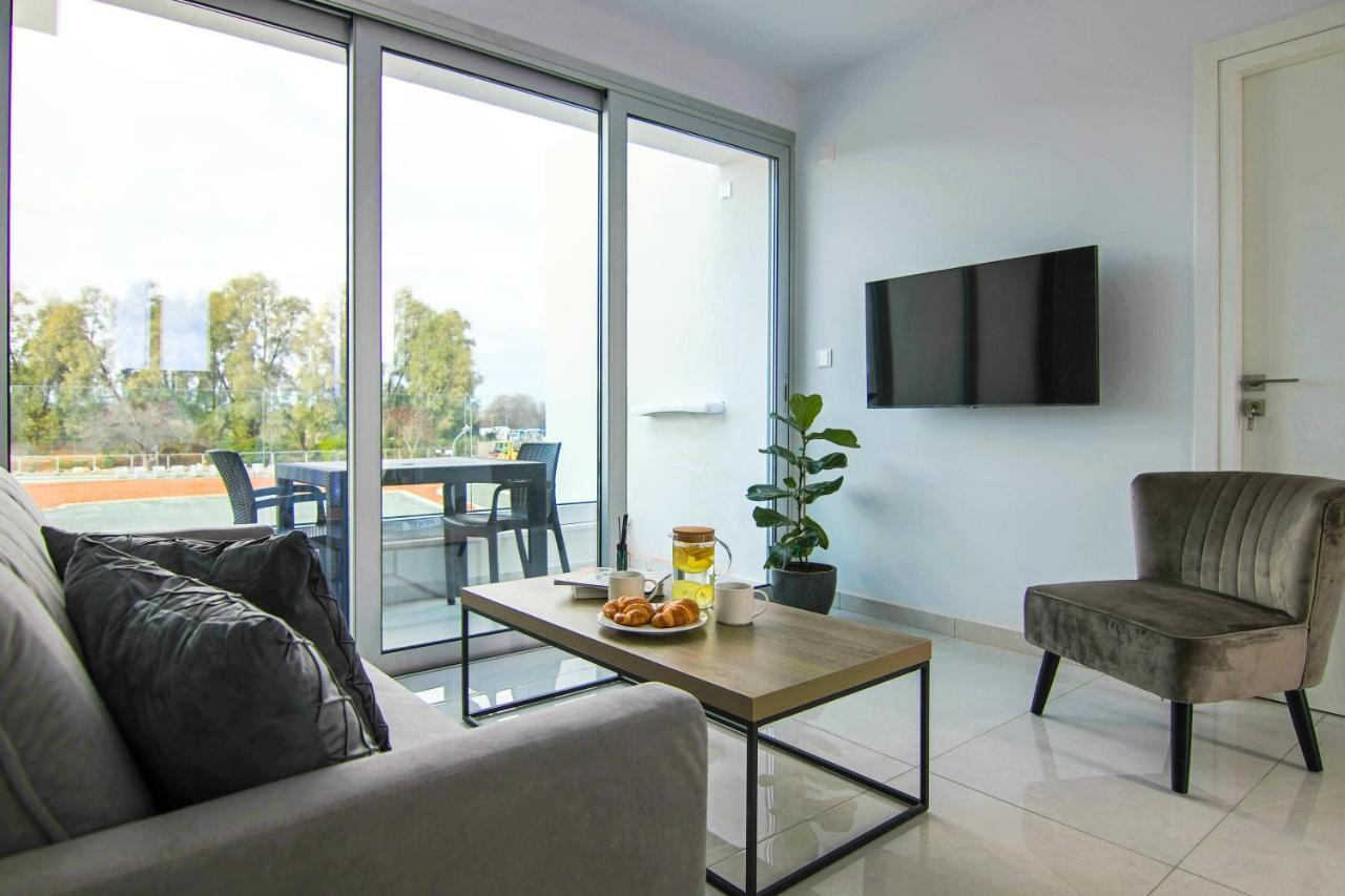 Phaedrus Living - Seaside Executive Flat Harbour 205 Apartman Paphos Kültér fotó